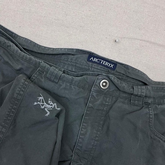Arc'teryx Cronin Stretch Cotton Men's Actual: 36x31 Gray Outdoor Hiking Pants
